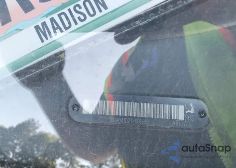 1996 Nissan Sentra Xe/Gxe from USA, damaged, VIN 3N1AB41D2TL008683